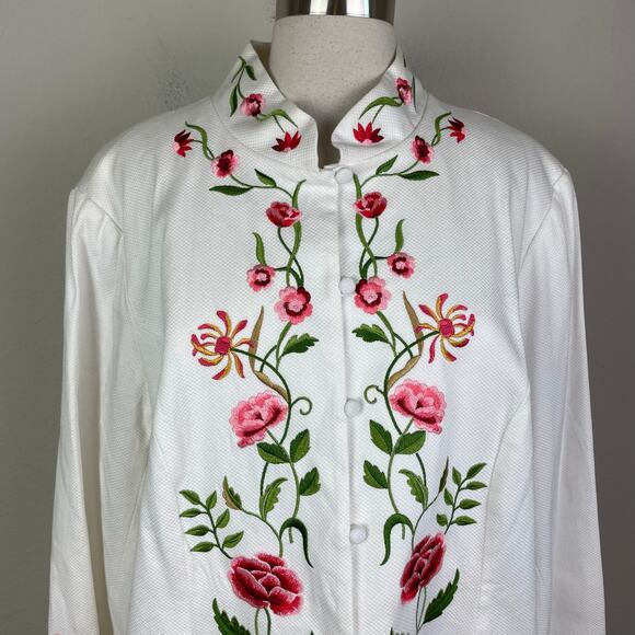 Victor Costa White Floral Embroidered Long Line Coat 1X - Picture 4 of 8